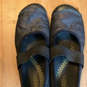 Keen black leather sienna Mary Janes 9.5